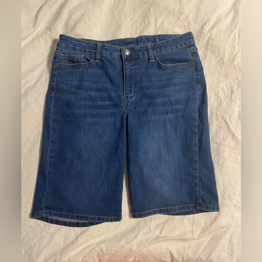 Nine West Womens Size 14 Denim Bermuda Jean Shorts